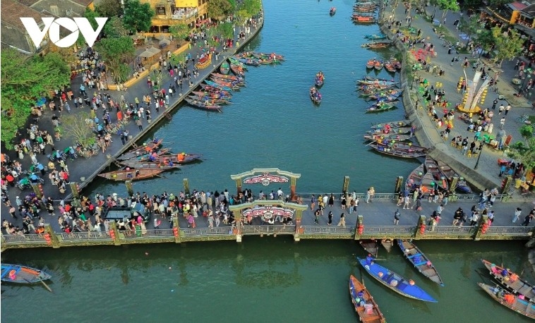 RoK and China lead as top tourism sources for Vietnam in four months