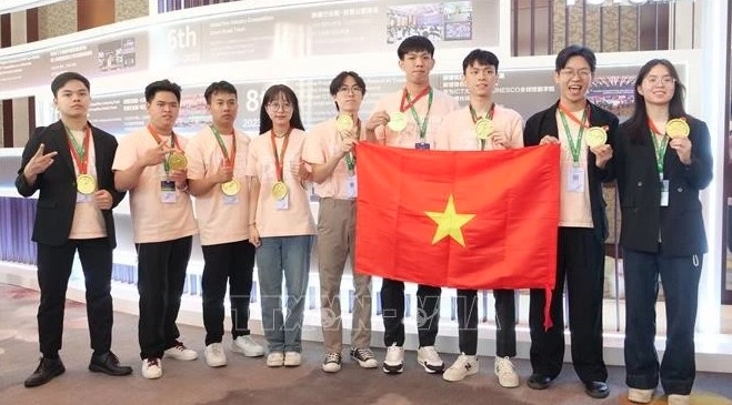 vietnamese students shine at global ict competition picture 1