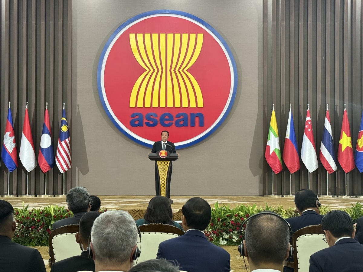 Chủ tịch Thượng viện Campuchia khẳng định vị thế ASEAN giữa biến động toàn cầu