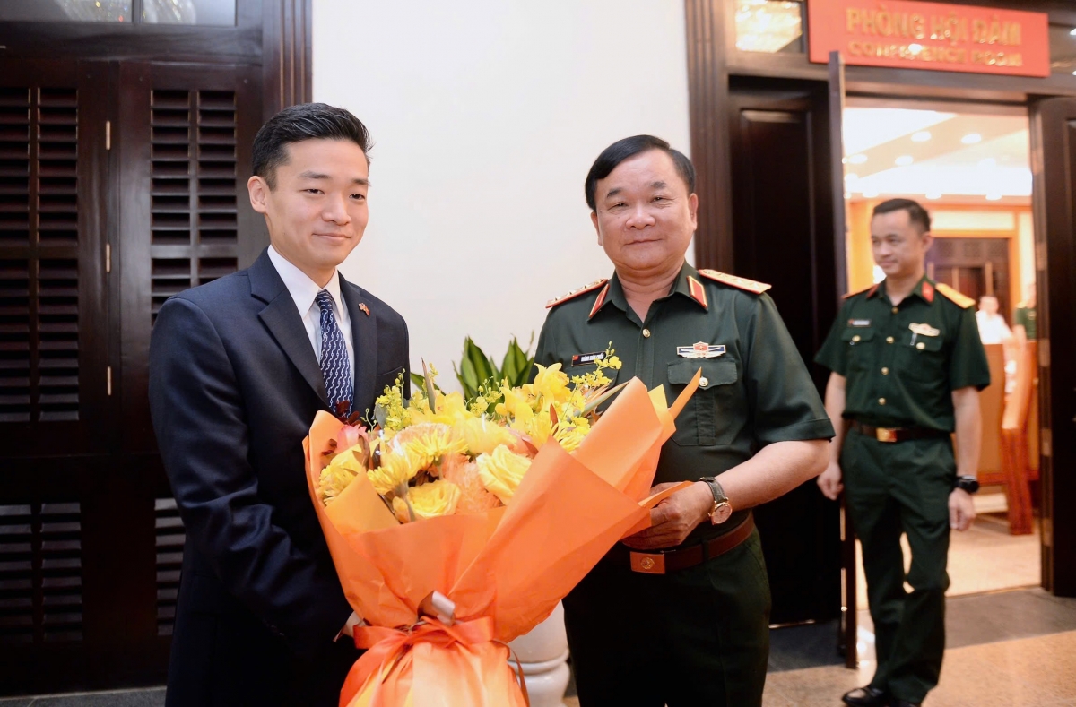 Việt Nam - Hoa Kỳ phối hợp trao trả hồ sơ kỷ vật chiến tranh cho thân nhân liệt sĩ