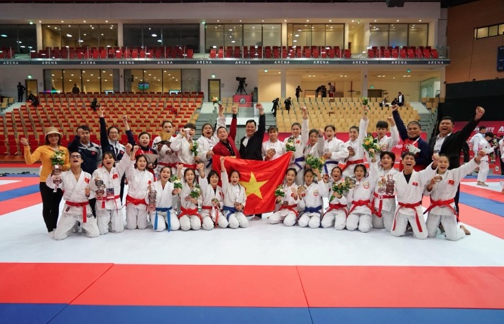 vietnam ranks third at asian ju-jitsu championships with seven golds picture 1
