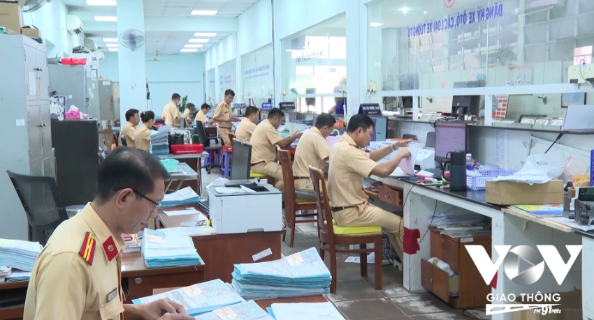 thí điểm mua bán sang tên xe trên vneid hình ảnh 2 thi diem mua ban sang ten xe tren vneid hinh anh 2