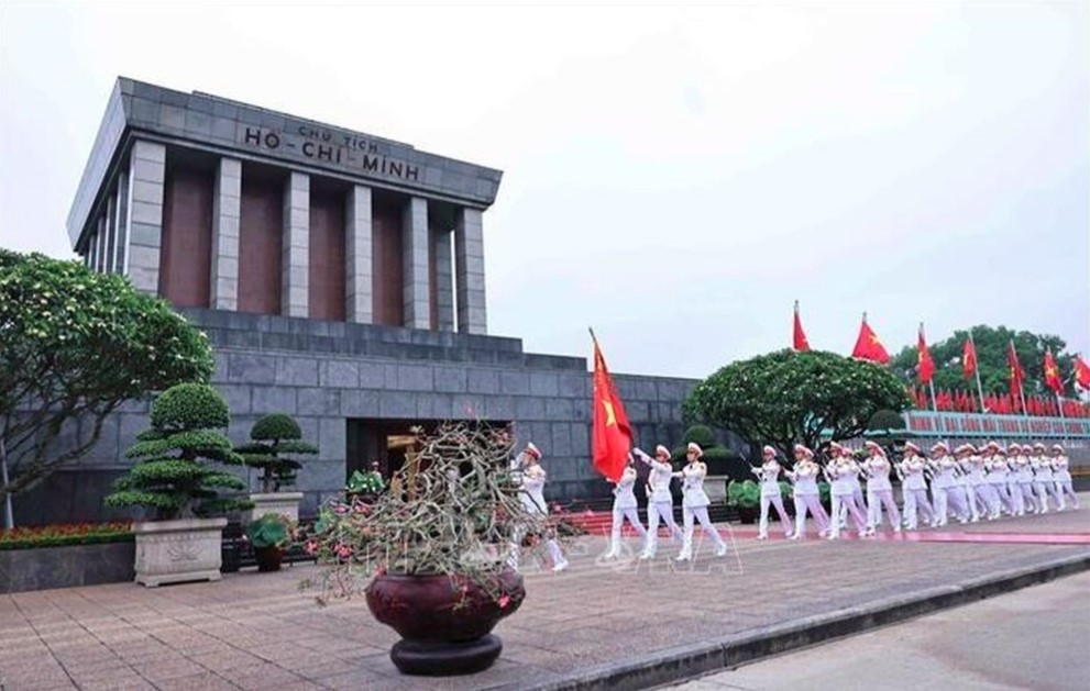 sacred flag-salute ceremony marks president ho chi minh s 135th birthday picture 1 sacred flag-salute ceremony marks president ho chi minh s 135th birthday picture 1