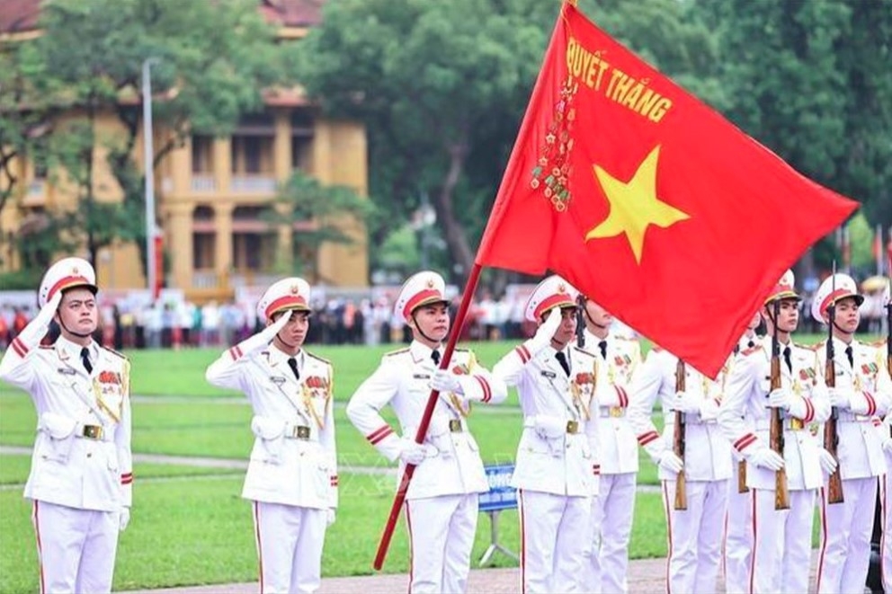 sacred flag-salute ceremony marks president ho chi minh s 135th birthday picture 5 sacred flag-salute ceremony marks president ho chi minh s 135th birthday picture 5