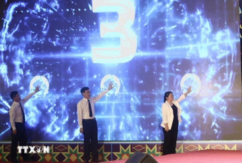 vietnam and china launch new cross-border tourism route picture 1 vietnam and china launch new cross-border tourism route picture 1
