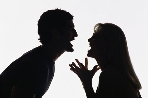 Tôi thấy cuộc đời thật bất hạnh khi có ông chồng thô lỗ, cục cằn