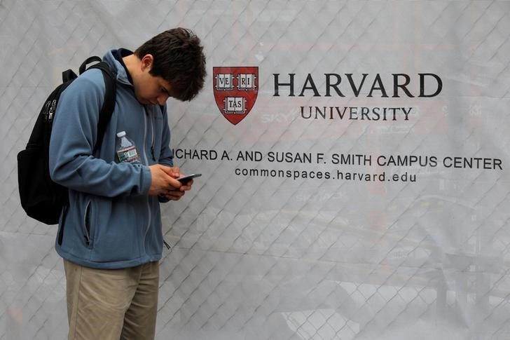 chính quyền tổng thống trump ngăn Đại học harvard tuyển sinh sinh viên nước ngoài hình ảnh 1 chinh quyen tong thong trump ngan Dai hoc harvard tuyen sinh sinh vien nuoc ngoai hinh anh 1