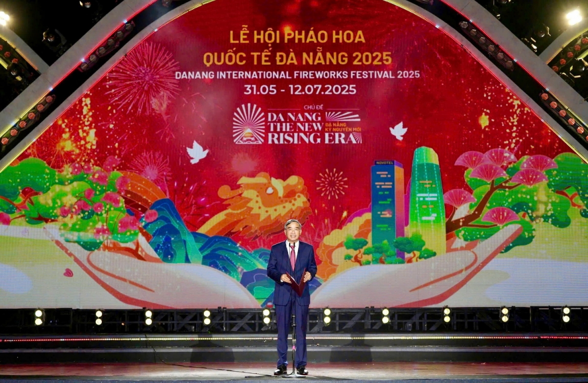 khai mac le hoi phao hoa quoc te Da nang 2025 Da nang-ky nguyen moi hinh anh 4