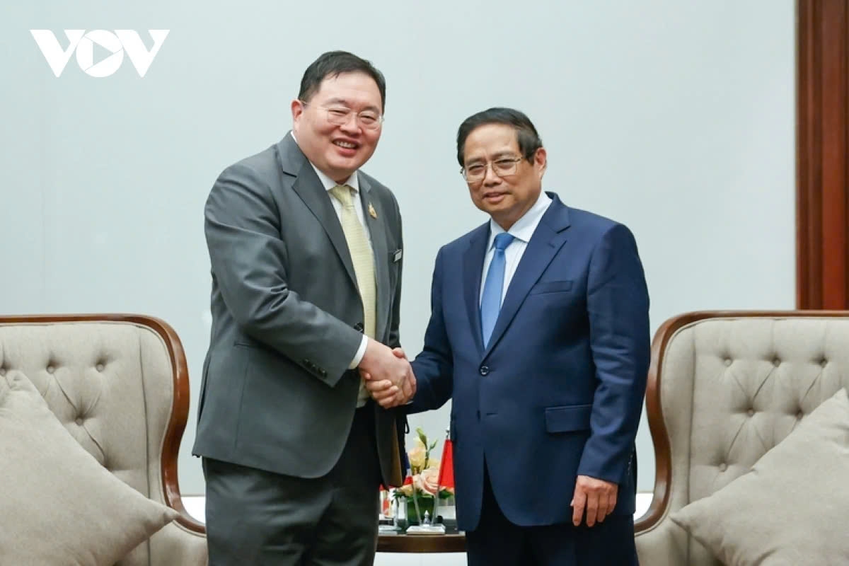 pm hosts leaders of seven thai leading corporations picture 2 pm hosts leaders of seven thai leading corporations picture 2