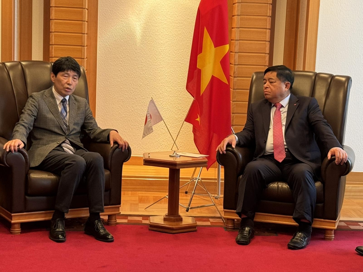 Phó Thủ tướng Nguyễn Chí Dũng tiến hành nhiều cuộc tiếp xúc với lãnh đạo Nhật Bản