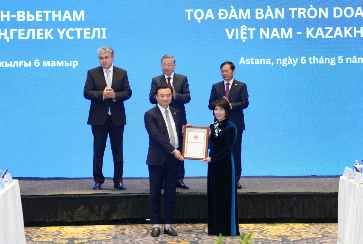 vietjet ra mắt hãng hàng không vietjet qazaqstan hình ảnh 3 vietjet ra mat hang hang khong vietjet qazaqstan hinh anh 3