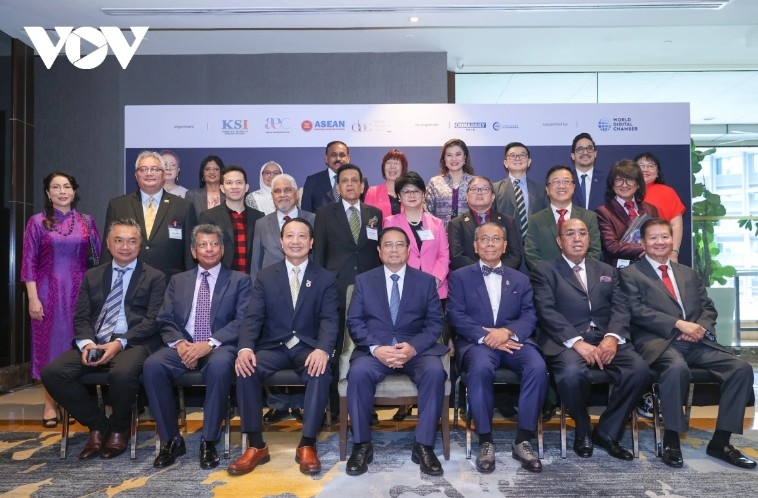 pm pham minh chinh honoured as eminent asean leader for 2025 picture 2