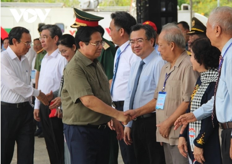pm chinh attends events marking 50 years of con dao s liberation picture 1 pm chinh attends events marking 50 years of con dao s liberation picture 1