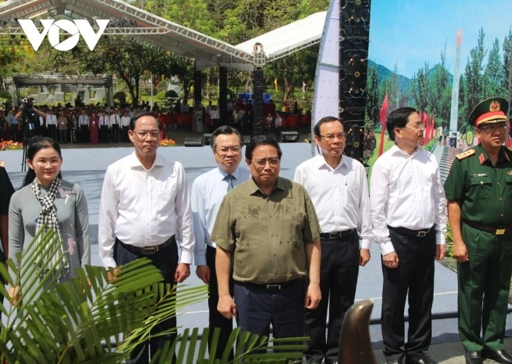 pm chinh attends events marking 50 years of con dao s liberation picture 3 pm chinh attends events marking 50 years of con dao s liberation picture 3