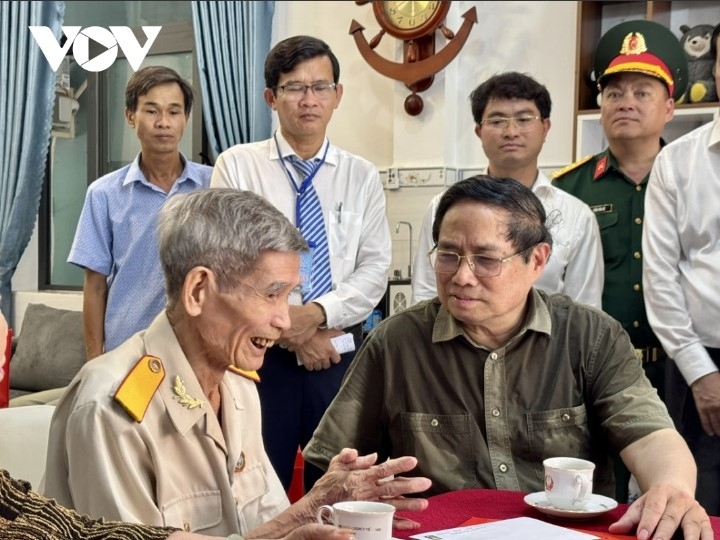 pm chinh attends events marking 50 years of con dao s liberation picture 6 pm chinh attends events marking 50 years of con dao s liberation picture 6