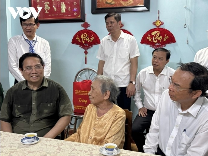 pm chinh attends events marking 50 years of con dao s liberation picture 7 pm chinh attends events marking 50 years of con dao s liberation picture 7