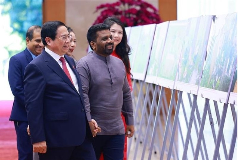 pm meets with sri lankan president in hanoi picture 2 pm meets with sri lankan president in hanoi picture 2