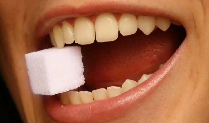 Ăn nhiều đồ ngọt, gan 'ngập mỡ' không hay biết