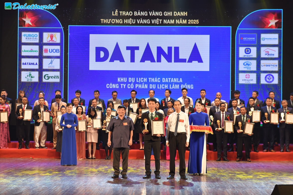 khu du lich thac datanla top 10 thuong hieu vang viet nam 2025 hinh anh 2