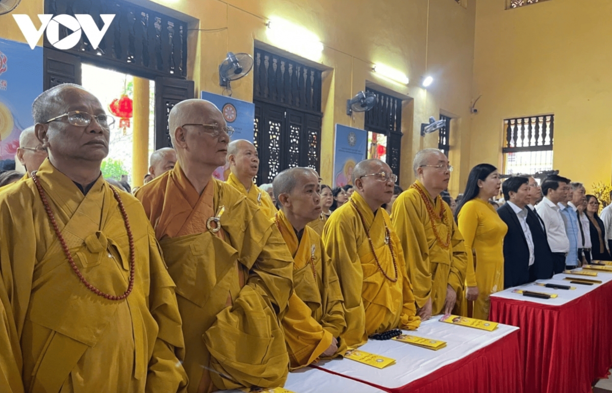 buddhists solemnly celebrate lord buddha s 2569th birthday in hanoi picture 2 buddhists solemnly celebrate lord buddha s 2569th birthday in hanoi picture 2