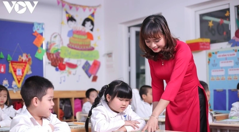 nhieu diem moi ve quy dinh tra luong day them gio cua giao vien truong cong lap hinh anh 1