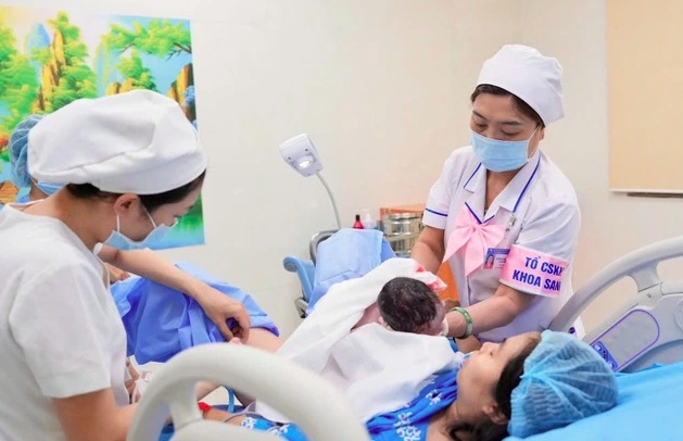 Đề xuất tăng thời gian nghỉ thai sản lên 7 tháng với lao động nữ sinh con thứ 2