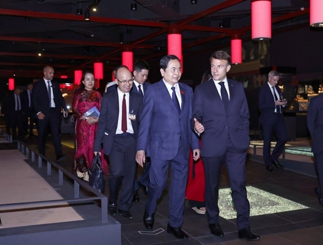 top legislator meets with french president picture 2 top legislator meets with french president picture 2