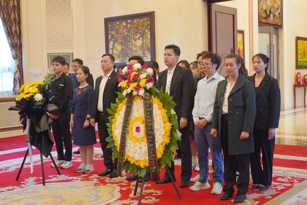 Lễ viếng và ghi sổ tang nguyên Chủ tịch nước Trần Đức Lương tại Trung Quốc