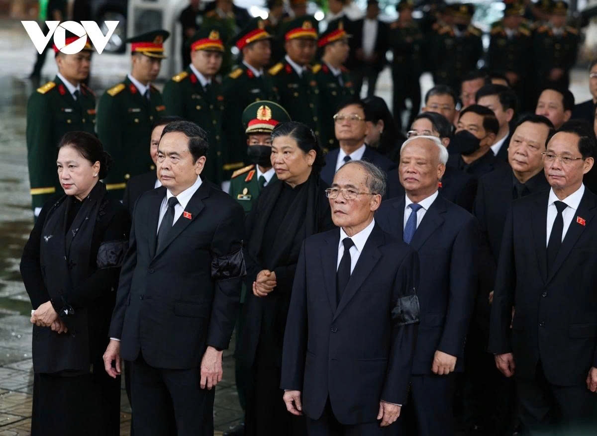state funeral held for former president tran duc luong picture 8 state funeral held for former president tran duc luong picture 8
