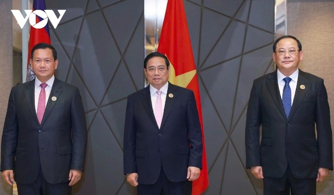 vietnam, laos, cambodia bolster tripartite cooperation on sidelines of asean summit picture 1 vietnam, laos, cambodia bolster tripartite cooperation on sidelines of asean summit picture 1