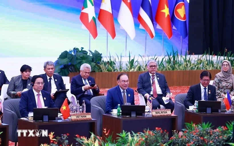 lãnh đạo asean đối thoại với thanh niên, nghị viện và doanh nghiệp hình ảnh 1 lanh dao asean doi thoai voi thanh nien, nghi vien va doanh nghiep hinh anh 1