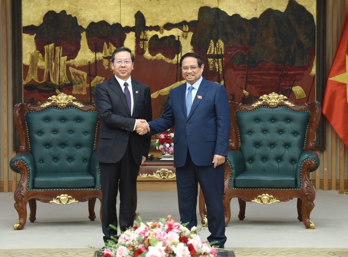 Thủ tướng Phạm Minh Chính tiếp Chủ tịch Tập đoàn Hoa Điện Trung Quốc