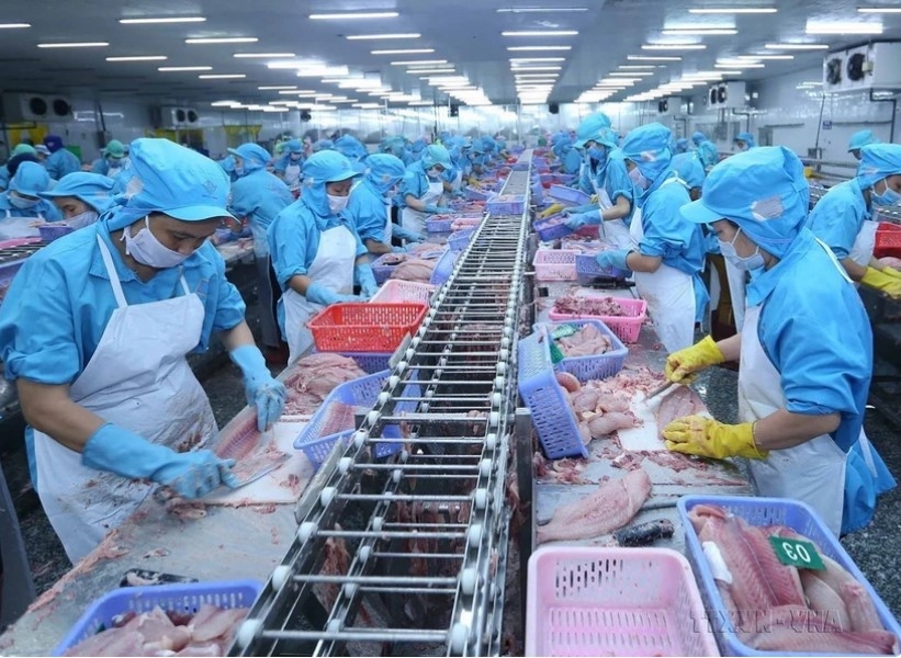vietnam-malaysia trade records strong growth over past decade picture 1