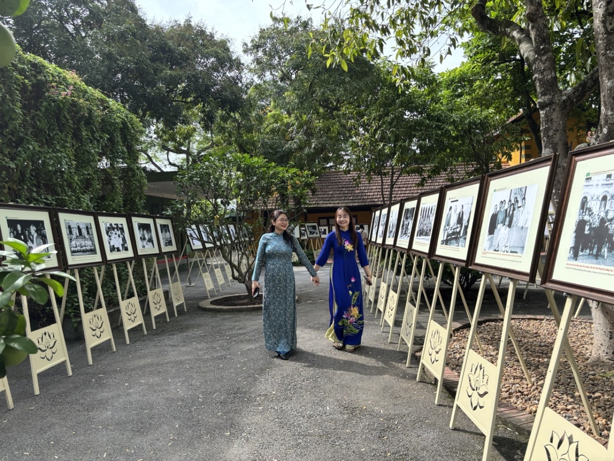 khu di tich chu tich ho chi minh to chuc chuoi hoat dong mung sinh nhat bac hinh anh 2 khu di tich chu tich ho chi minh to chuc chuoi hoat dong mung sinh nhat bac hinh anh 2