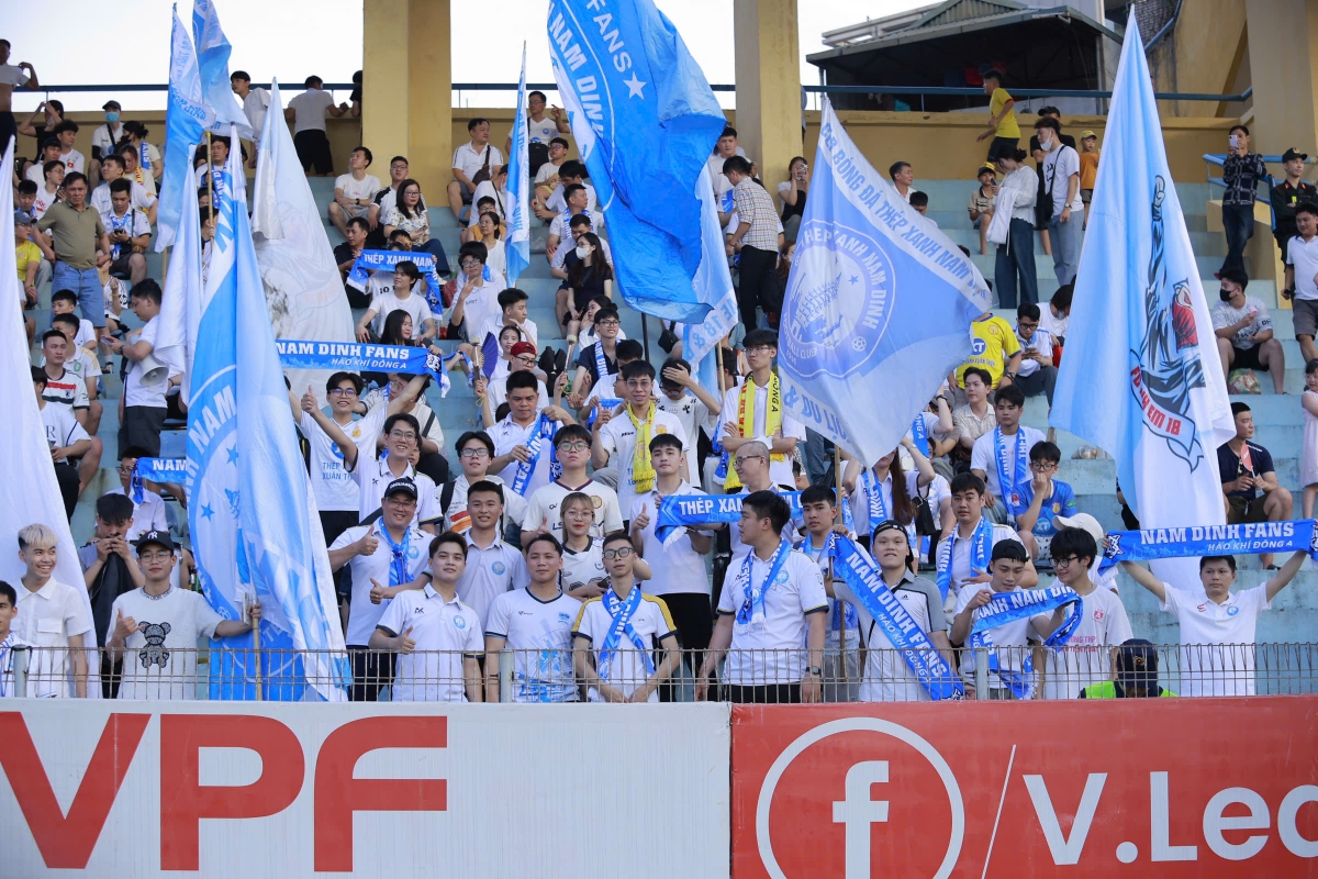kết quả vòng 21 v-league 2024 2025 nam Định thắng đậm hà nội fc hình ảnh 10 ket qua vong 21 v-league 2024 2025 nam Dinh thang dam ha noi fc hinh anh 10