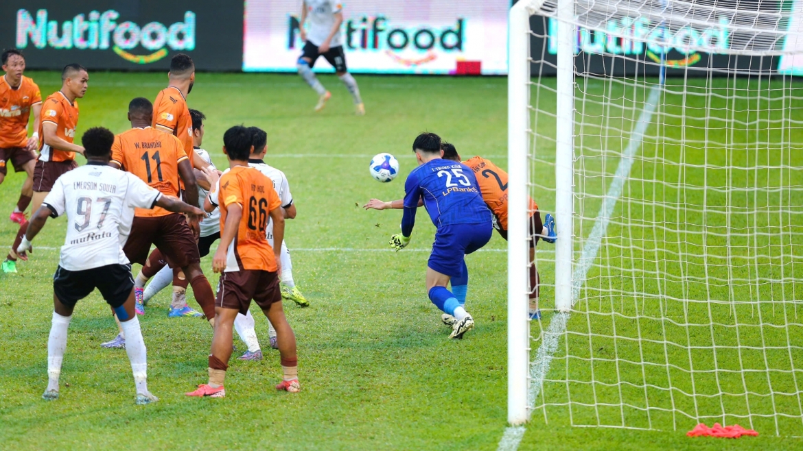 ket qua vong 24 v-league 2024 2025 hagl hoa kich tinh Da nang hinh anh 8