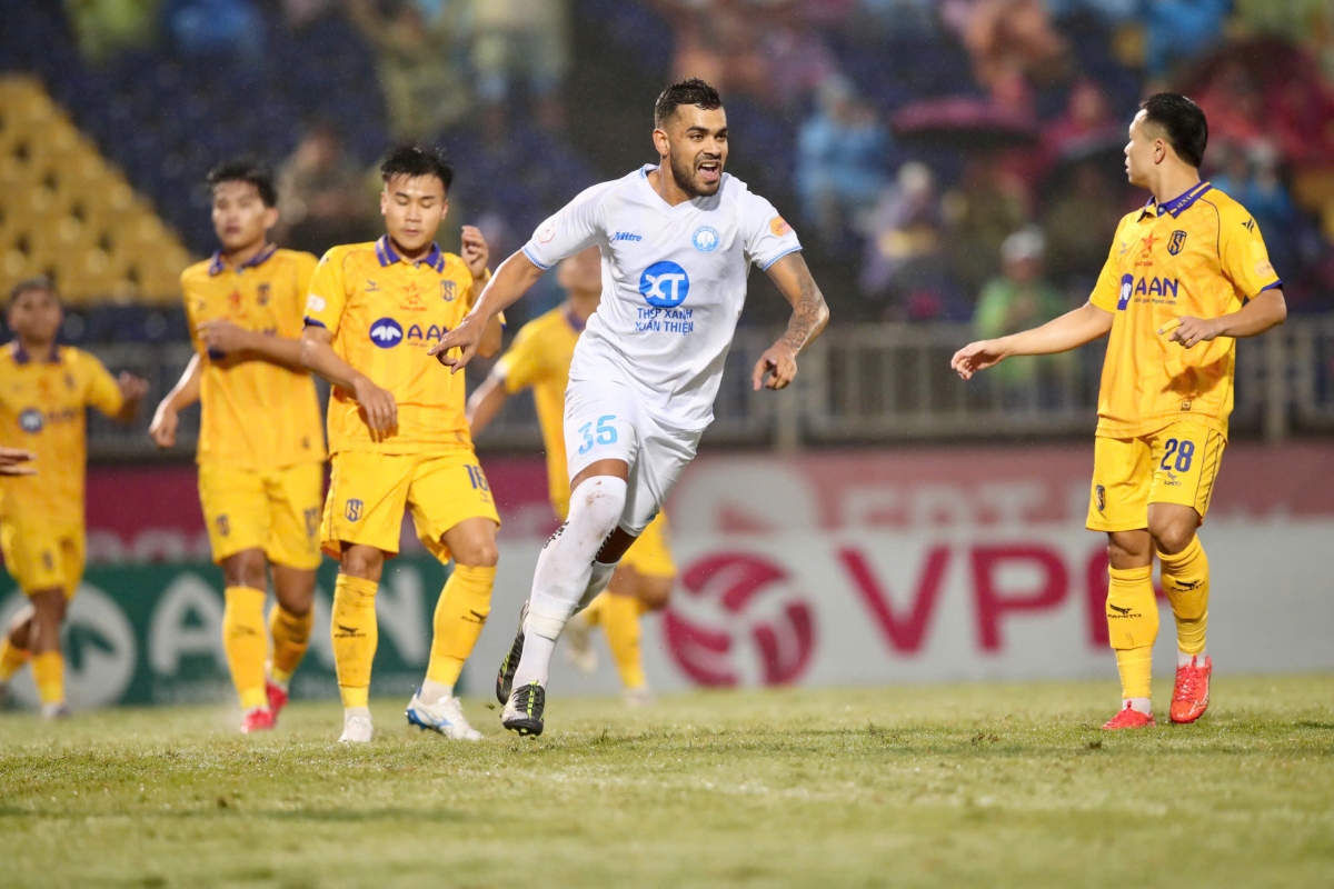 kết quả vòng 24 v-league 2024 2025 nam Định gieo sầu cho slna hình ảnh 10 ket qua vong 24 v-league 2024 2025 nam Dinh gieo sau cho slna hinh anh 10