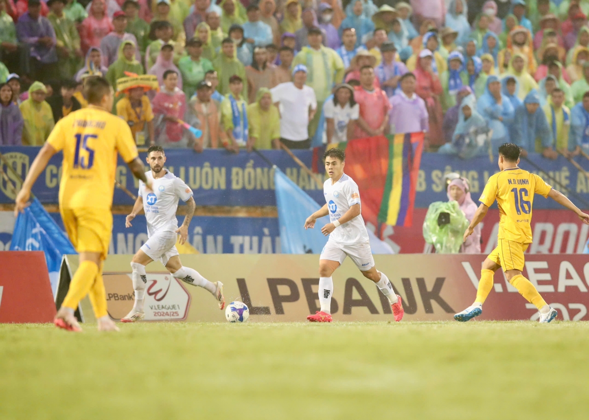 kết quả vòng 24 v-league 2024 2025 nam Định gieo sầu cho slna hình ảnh 8 ket qua vong 24 v-league 2024 2025 nam Dinh gieo sau cho slna hinh anh 8