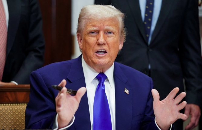 Thông điệp trái chiều của ông Trump và phép thử căng não của Nga với Mỹ