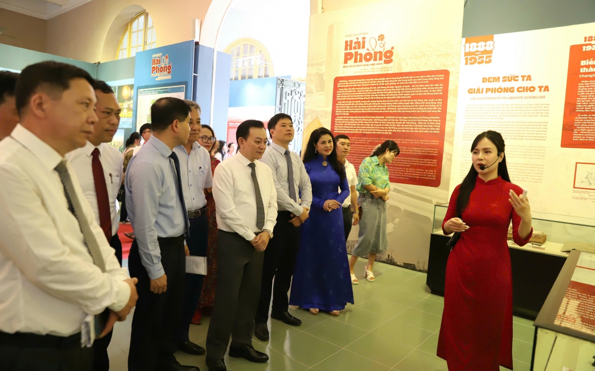 hải phòng khắc ghi lời bác - niềm tin và khát vọng vươn mình hình ảnh 3 hai phong khac ghi loi bac - niem tin va khat vong vuon minh hinh anh 3