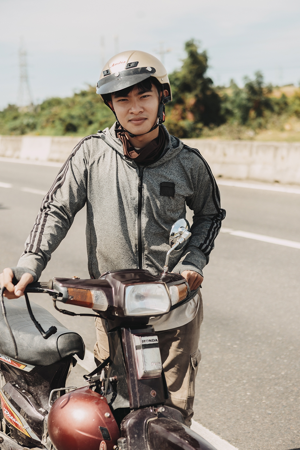 le tuan khang noi ve diem yeu cua minh khi dong lat mat 8 hinh anh 2 le tuan khang noi ve diem yeu cua minh khi dong lat mat 8 hinh anh 2