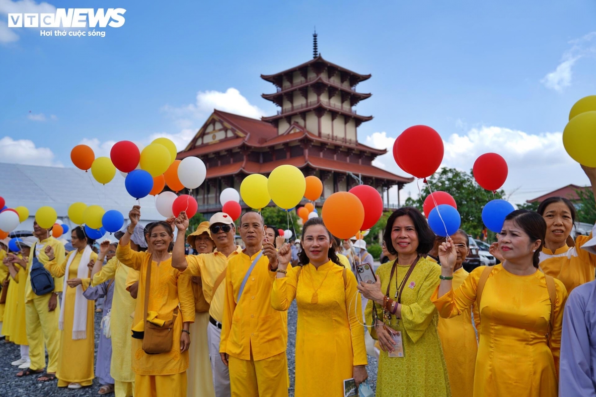 buddhist flag-hoisting ceremony at un vesak 2025 celebration picture 11