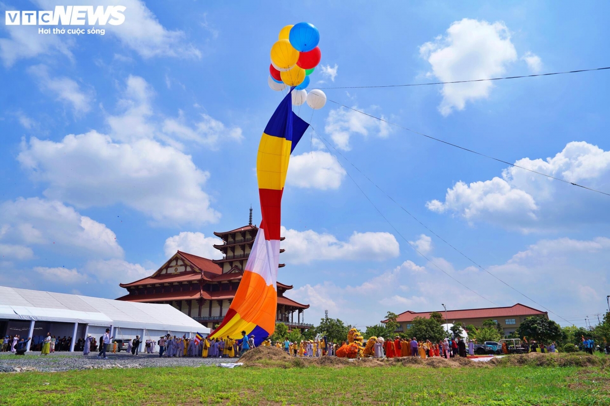 buddhist flag-hoisting ceremony at un vesak 2025 celebration picture 6