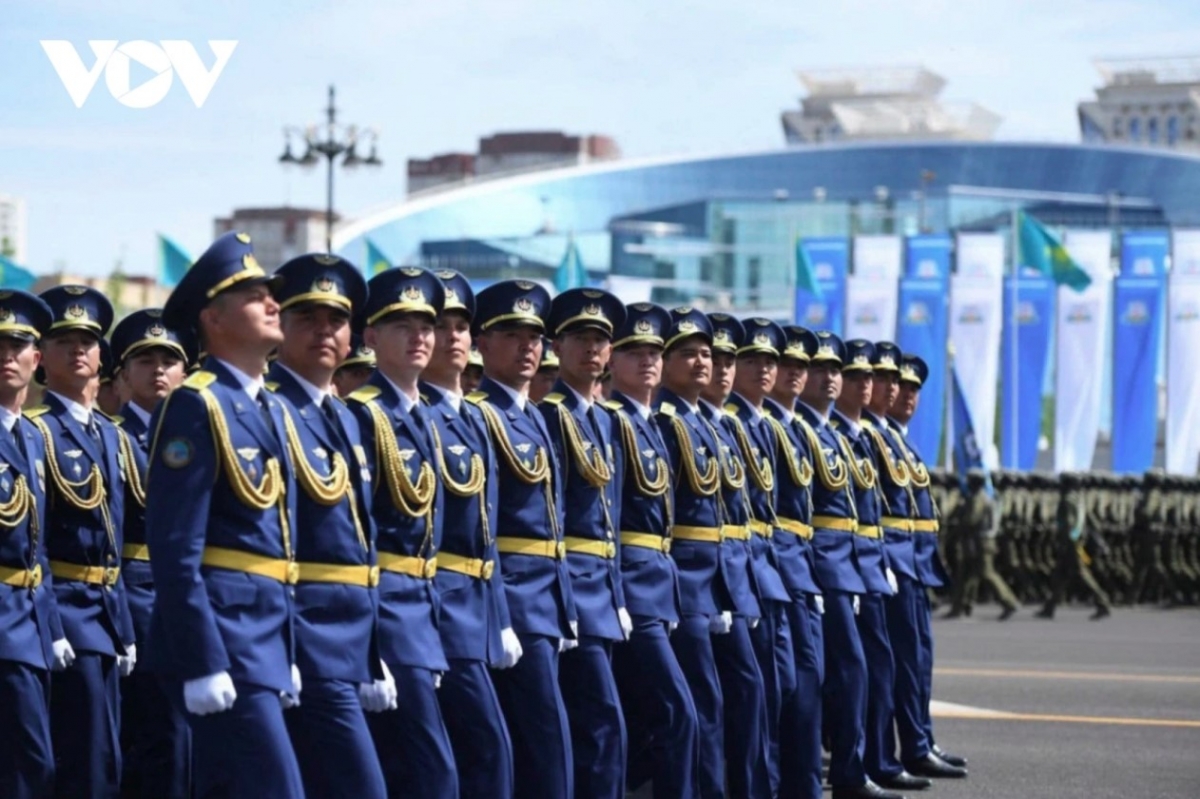 party leader attends military parade marking 80 years of victory over fascism in kazakhstan picture 6