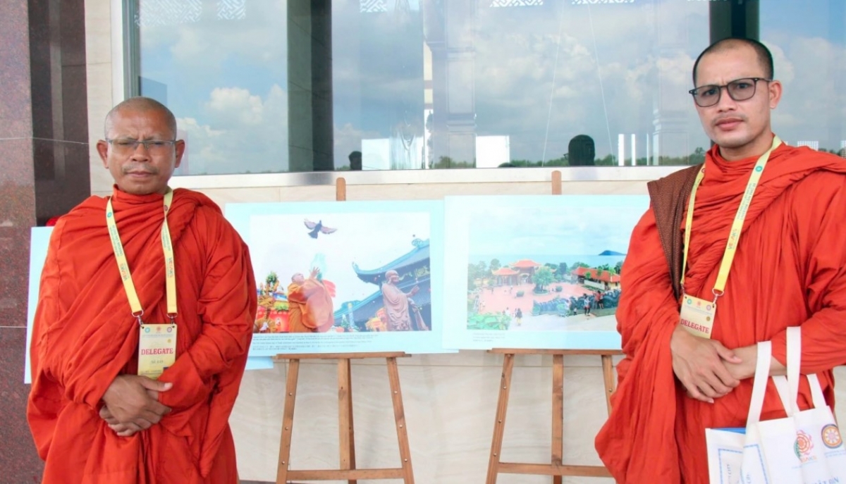 vietnamese pagodas featured in photo exhibition during un day of vesak 2025 picture 3 vietnamese pagodas featured in photo exhibition during un day of vesak 2025 picture 3