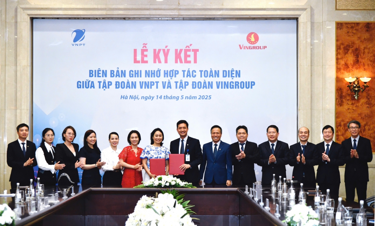 vnpt va vingroup hop tac cung thuc day chuyen doi so, chuyen doi xanh hinh anh 1