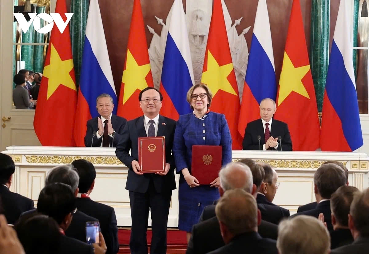 vov inks cooperation document with russia s orpheus radio picture 1 vov inks cooperation document with russia s orpheus radio picture 1