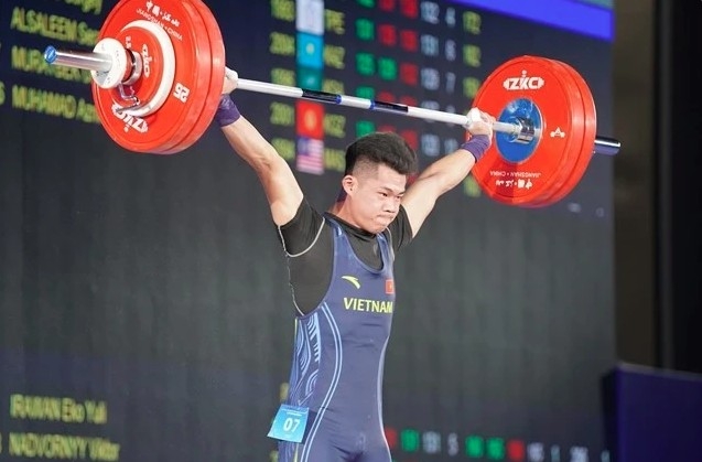 vietnamese athletes claim two golds at asian weightlifting championships picture 1 vietnamese athletes claim two golds at asian weightlifting championships picture 1