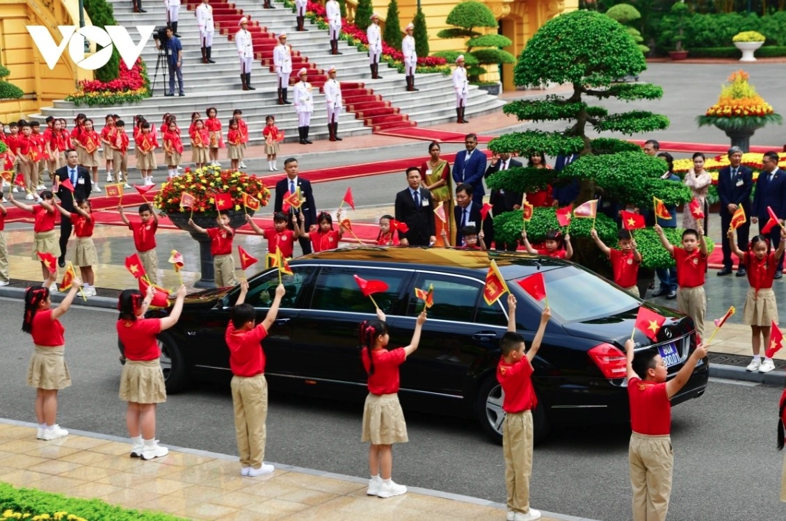 welcome ceremony for sri lankan president in hanoi picture 2 welcome ceremony for sri lankan president in hanoi picture 2