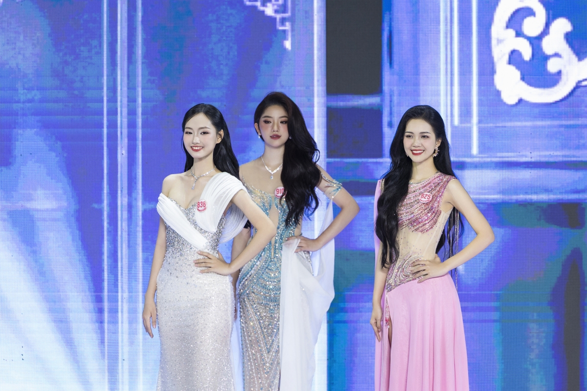 lan dau tien hoa hau viet nam co phan ho ten hinh anh 4 lan dau tien hoa hau viet nam co phan ho ten hinh anh 4